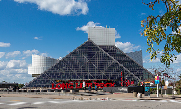 Rock and Roll Hall of Fame, Cleveland, I. M. Pei architect