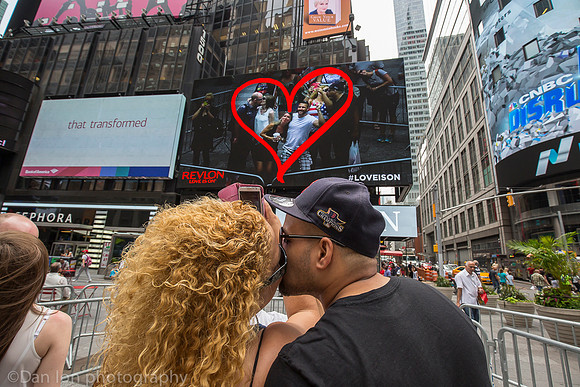 Revlon's 'Kiss Cam', Times Square