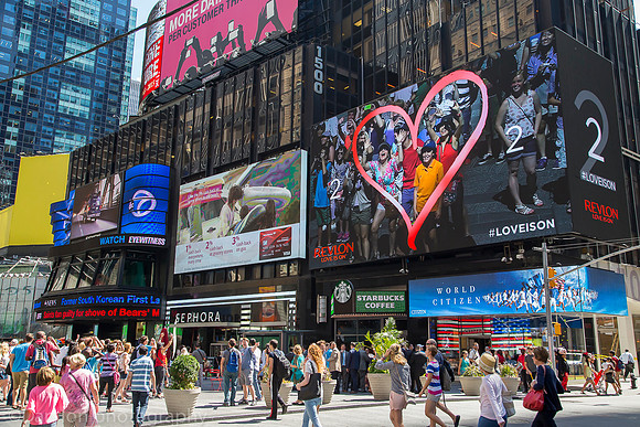 Revlon's 'Kiss Cam', Times Square
