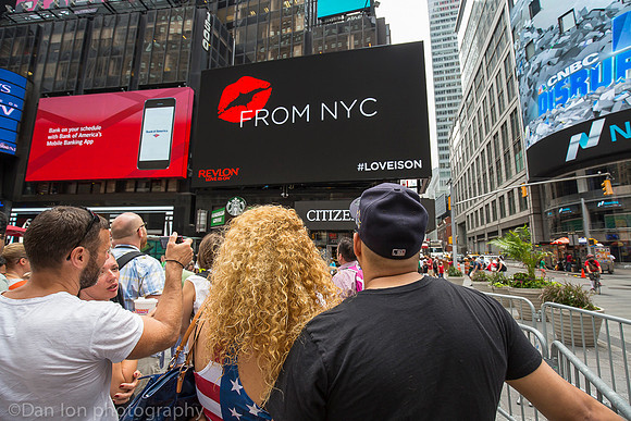Revlon's 'Kiss Cam', Times Square