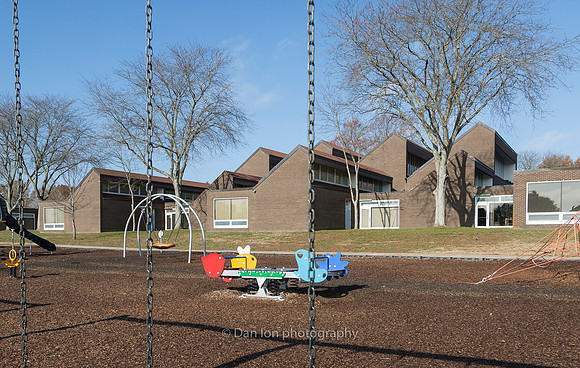 W. D. Richards Elementary School, Edward Larrabee Barnes, 1965
