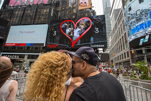 Revlon's 'Kiss Cam', Times Square
